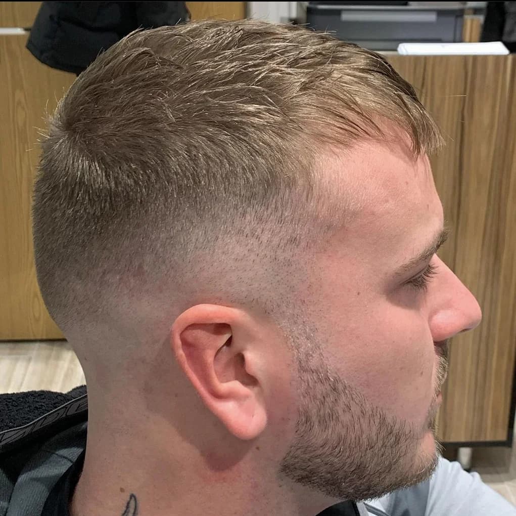 Men's fade haircut barber Chatham Medway